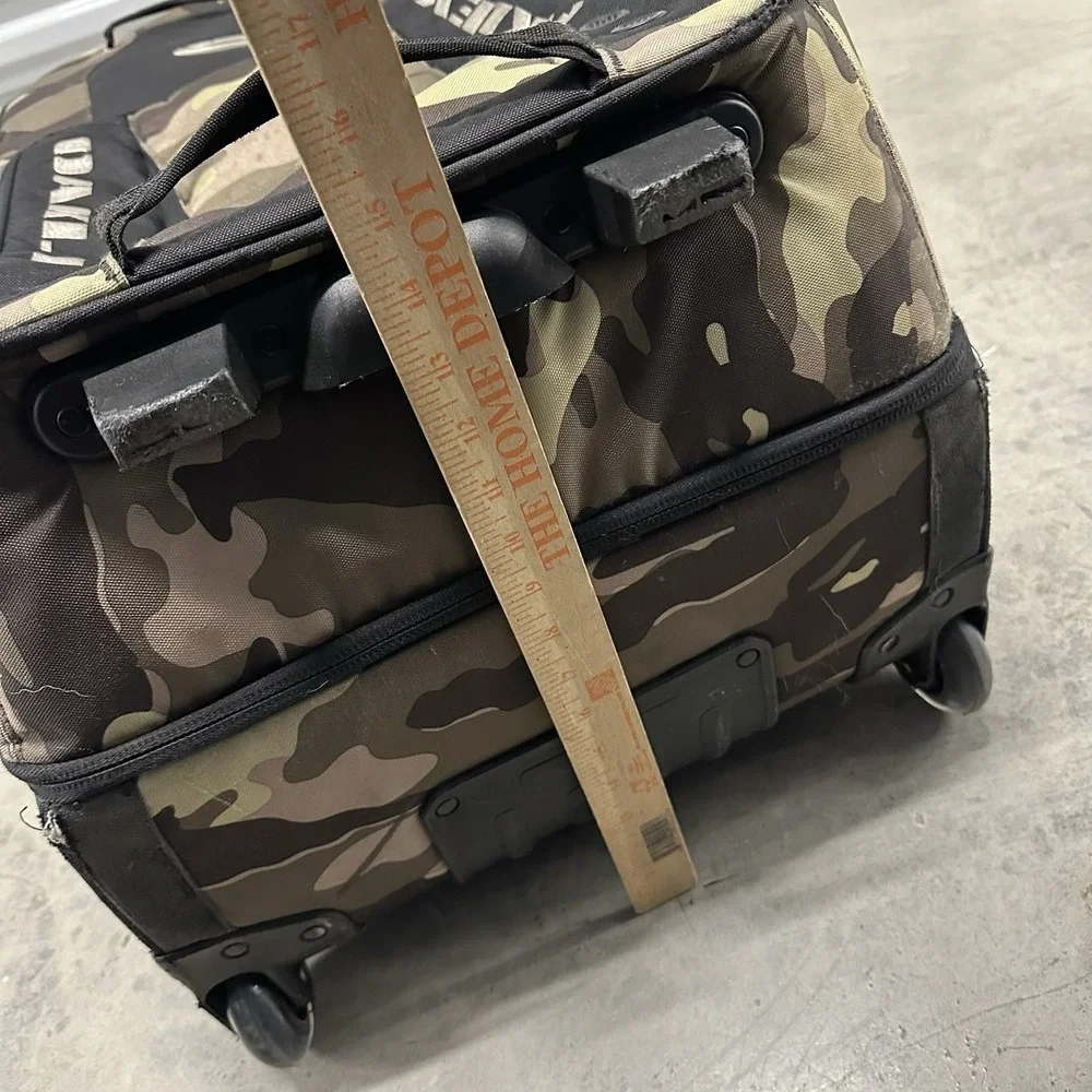 Oakley‎ Travel Suitcase Luggage Large 92L Camo